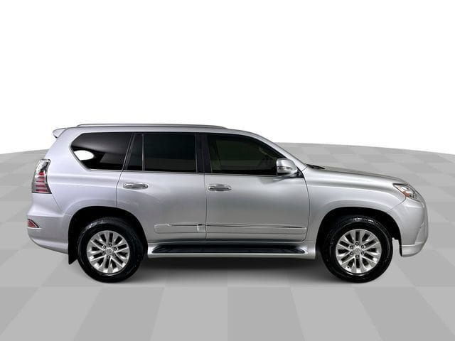 Used 2019 Lexus GX 460 Premium w/ Premium Package AWD/4WD image 9