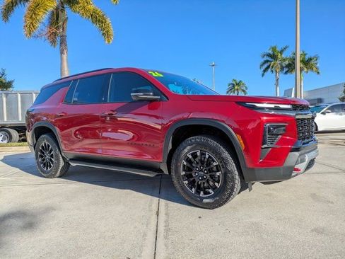 Used 2026 Chevrolet Traverse Z71 w/ Enhanced Driving Package image 2