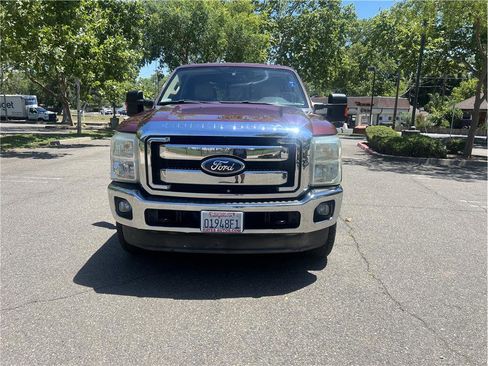 Used 2011 Ford F250 Lariat w/ Lariat Interior Pkg AWD/4WD image 2