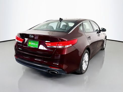 Used 2016 Kia Optima EX w/ Premium Package image 10