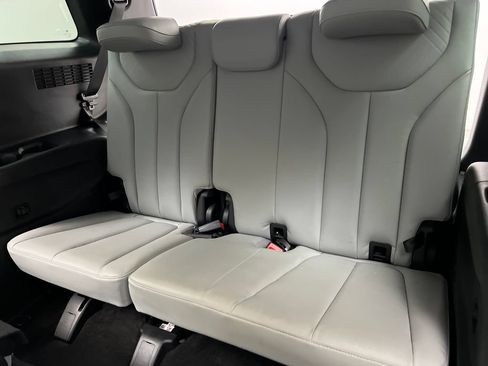 Used 2024 Hyundai Palisade SEL w/ Premium Package FWD image 42