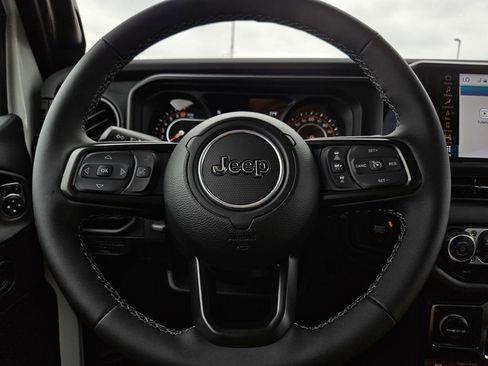 New 2025 Jeep Gladiator Rubicon image 7