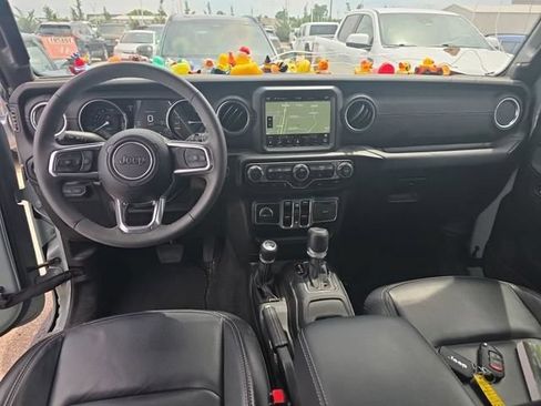 Used 2023 Jeep Wrangler Unlimited Sahara w/ Cold Weather Group AWD/4WD image 8