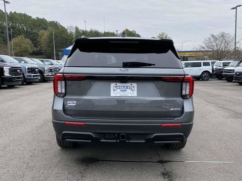New 2026 Ford Explorer ST-Line w/ ST-Line Street Pack image 4