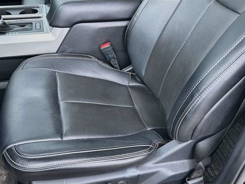Used 2020 Ford F150 Lariat w/ Equipment Group 502A Luxury AWD/4WD image 18