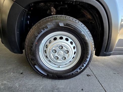 Used 2025 RAM ProMaster 1500 FWD image 28
