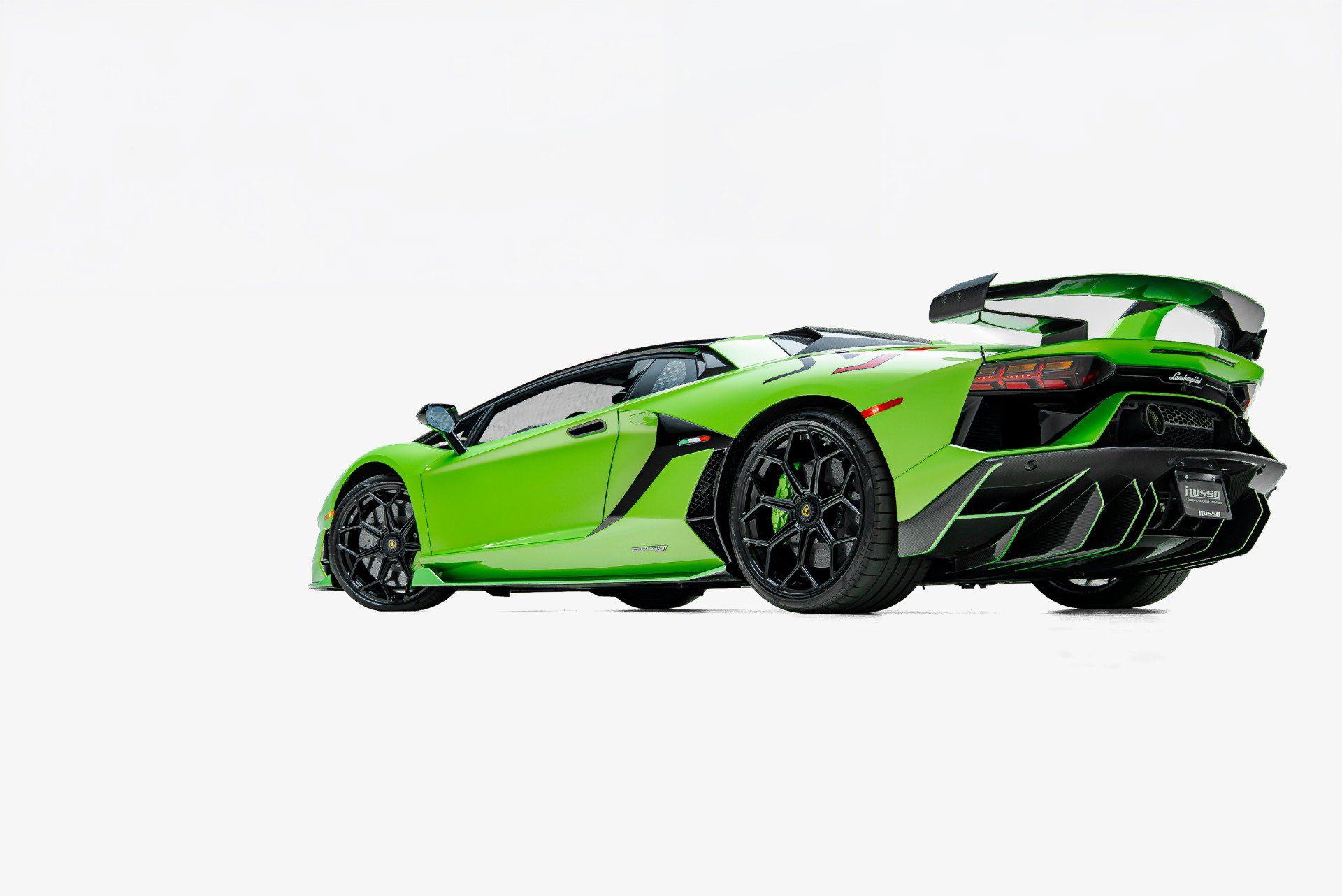 Used 2019 Lamborghini Aventador SVJ AWD/4WD image 32