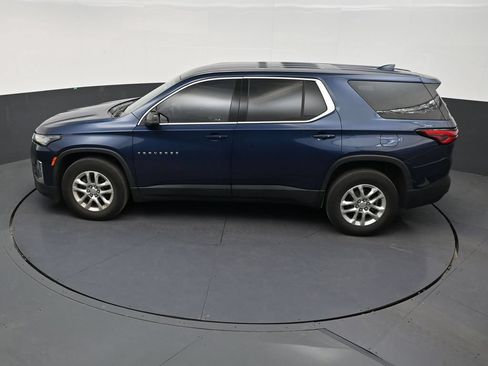 Used 2023 Chevrolet Traverse LS FWD image 12