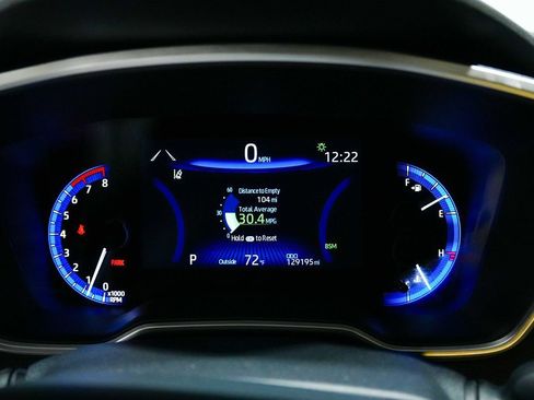 Used 2022 Toyota Corolla XLE FWD image 18