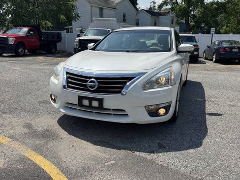 Used 2013 Nissan Altima 2.5 SV w/ 2.5SV Convenience Pkg image 2