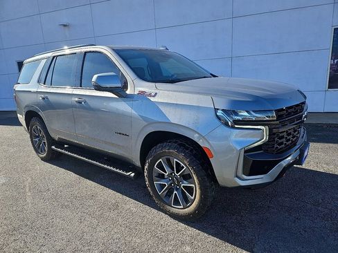 Used 2023 Chevrolet Tahoe Z71 w/ Luxury Package image 10