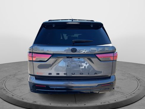 Used 2024 Toyota Sequoia Platinum image 7