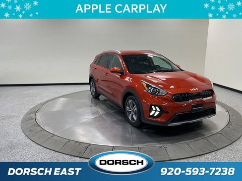 Used 2022 Kia Niro LXS image 4