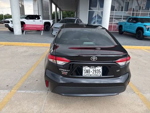 Used 2022 Toyota Corolla LE FWD image 7