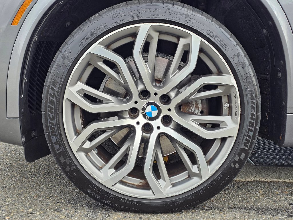 Used 2015 BMW X5 xDrive50i AWD/4WD image 9