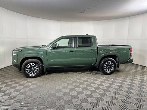 Used 2024 Nissan Frontier SL w/ Technology Package image 6