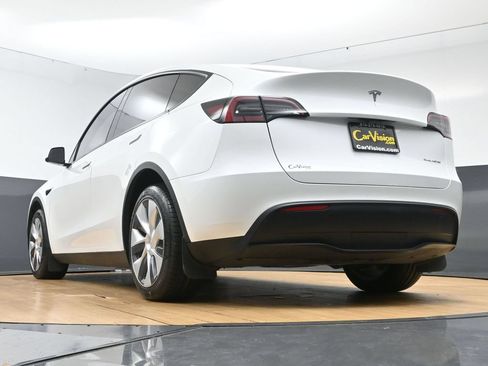 Used 2023 Tesla Model Y Long Range AWD/4WD image 56