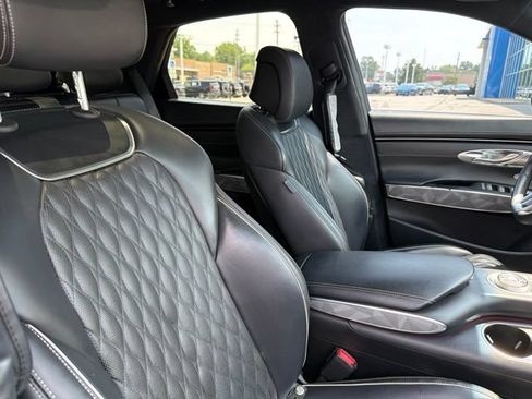 Used 2022 Genesis GV70 3.5T Sport w/ Sport Advanced Package AWD/4WD image 27