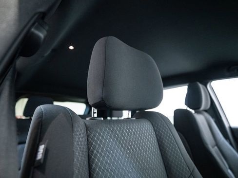 Used 2019 Jeep Grand Cherokee Laredo w/ Security & Convenience Group AWD/4WD image 16
