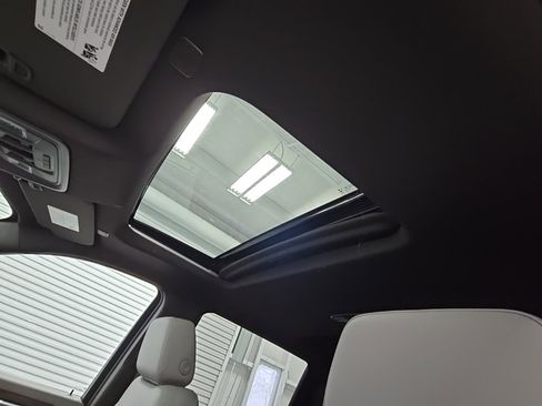 New 2025 GMC Sierra 2500 SLT image 31