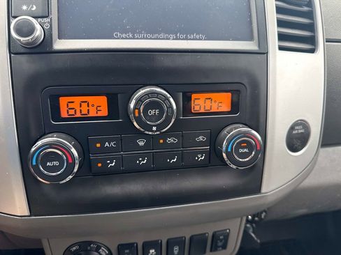 Used 2020 Nissan Frontier SV w/ Midnight Edition Floor Mats AWD/4WD image 22