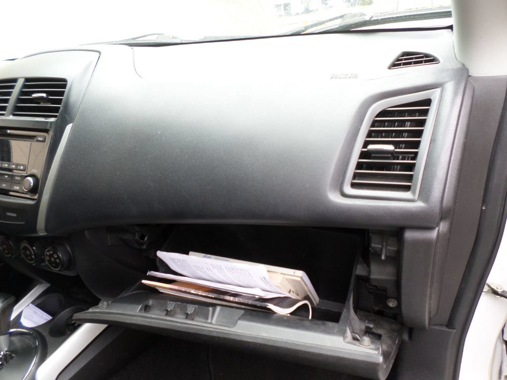 Used 2014 Mitsubishi Outlander Sport ES FWD image 13
