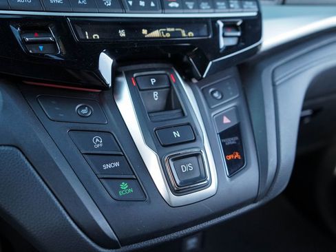 Used 2025 Honda Odyssey Sport-L image 35