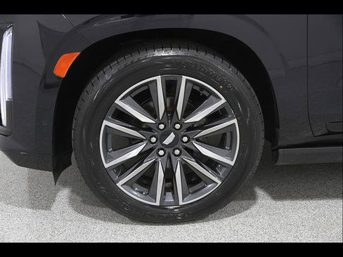 Used 2022 Cadillac Escalade Sport Platinum AWD/4WD image 26