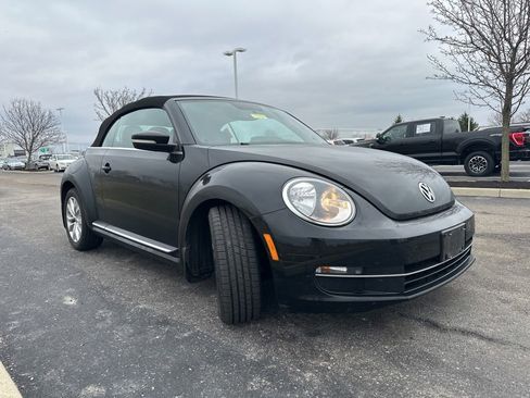 Used 2015 Volkswagen Beetle TDI image 13