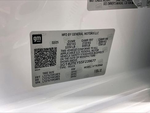 Certified 2025 GMC Sierra 3500 SLE w/ SLE Value Package AWD/4WD image 36