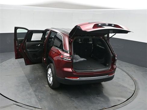 New 2025 Jeep Grand Cherokee Laredo image 51