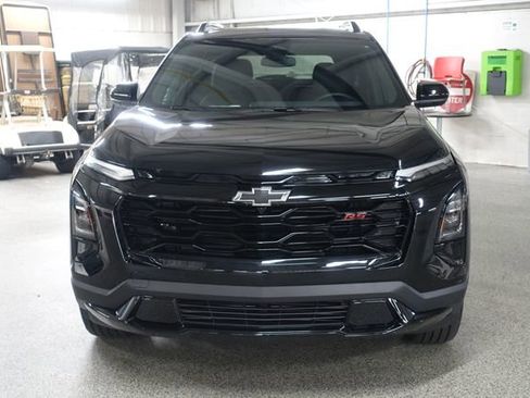 Used 2026 Chevrolet Equinox RS w/ LPO, Floor Liner Package AWD/4WD image 2
