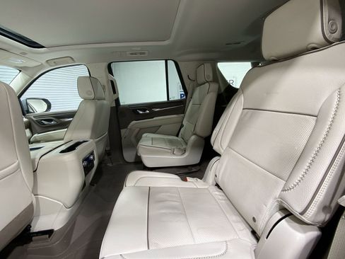 Used 2023 GMC Yukon Denali w/ LPO, Floor Liner Package AWD/4WD image 23