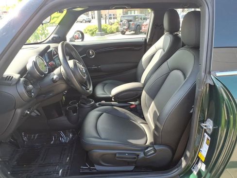 Used 2019 MINI Cooper 2-Door Hardtop w/ Signature Upholstery Package FWD image 27