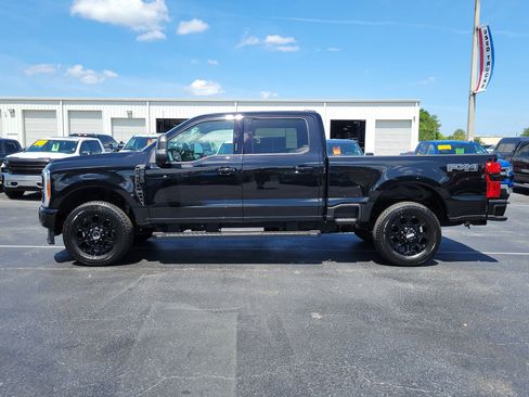 Certified 2023 Ford F250 XLT w/ Black Appearance Package AWD/4WD image 6