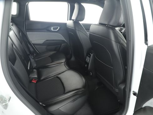 New 2026 Jeep Compass Latitude image 23