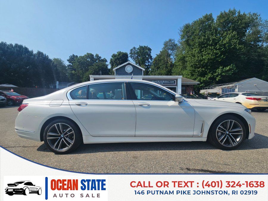 Used 2020 BMW 750i xDrive w/ Executive Package AWD/4WD image 6