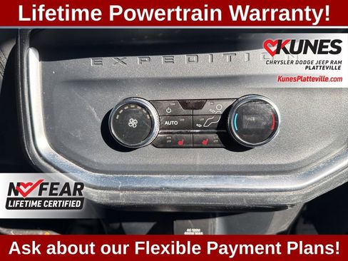 Used 2025 Ford Expedition Platinum AWD/4WD image 28