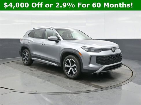 New 2026 Volkswagen Tiguan SE image 1
