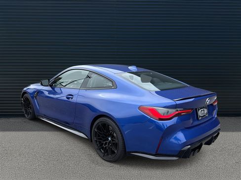 Used 2022 BMW M4 Coupe w/ Executive Package image 3