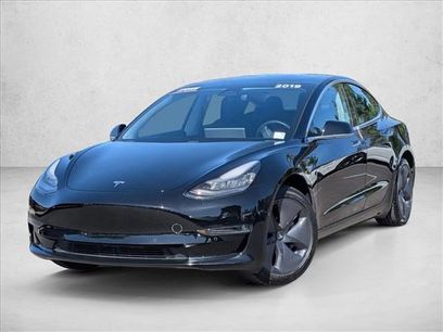 Used 2019 Tesla Model 3 Mid Range