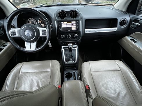 Used 2017 Jeep Compass High Altitude image 33