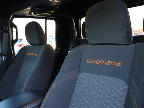 Used 2023 Jeep Gladiator Mojave w/ Trailer Tow Package image 10