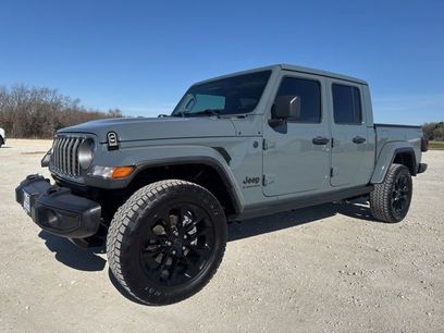 Used 2025 Jeep Gladiator Sport