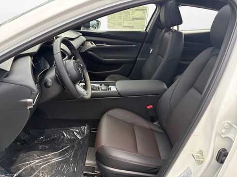 New 2026 MAZDA MAZDA3 Hatchback w/Premium Plus Pkg AWD/4WD image 9