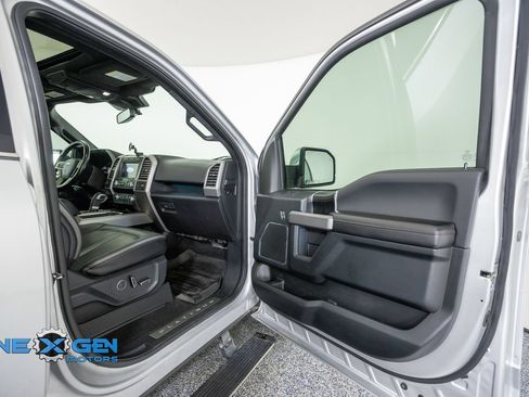 Used 2019 Ford F150 Platinum w/ Equipment Group 701A Luxury AWD/4WD image 44