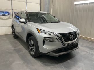 Used 2021 Nissan Rogue SV video 1