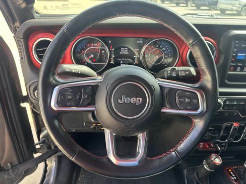 Used 2021 Jeep Wrangler Unlimited Rubicon w/ Cold Weather Group AWD/4WD image 21