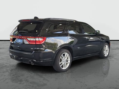 Used 2024 Dodge Durango GT RWD image 2