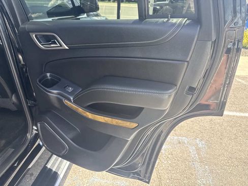 Used 2017 GMC Yukon Denali w/ Open Road Package AWD/4WD image 24